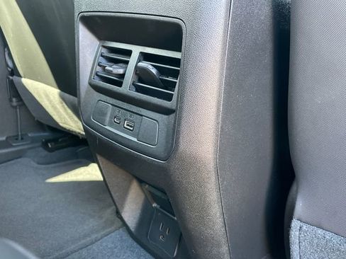 Used 2023 Chevrolet Colorado Z71 w/ Z71 Convenience Package 2 AWD/4WD image 61