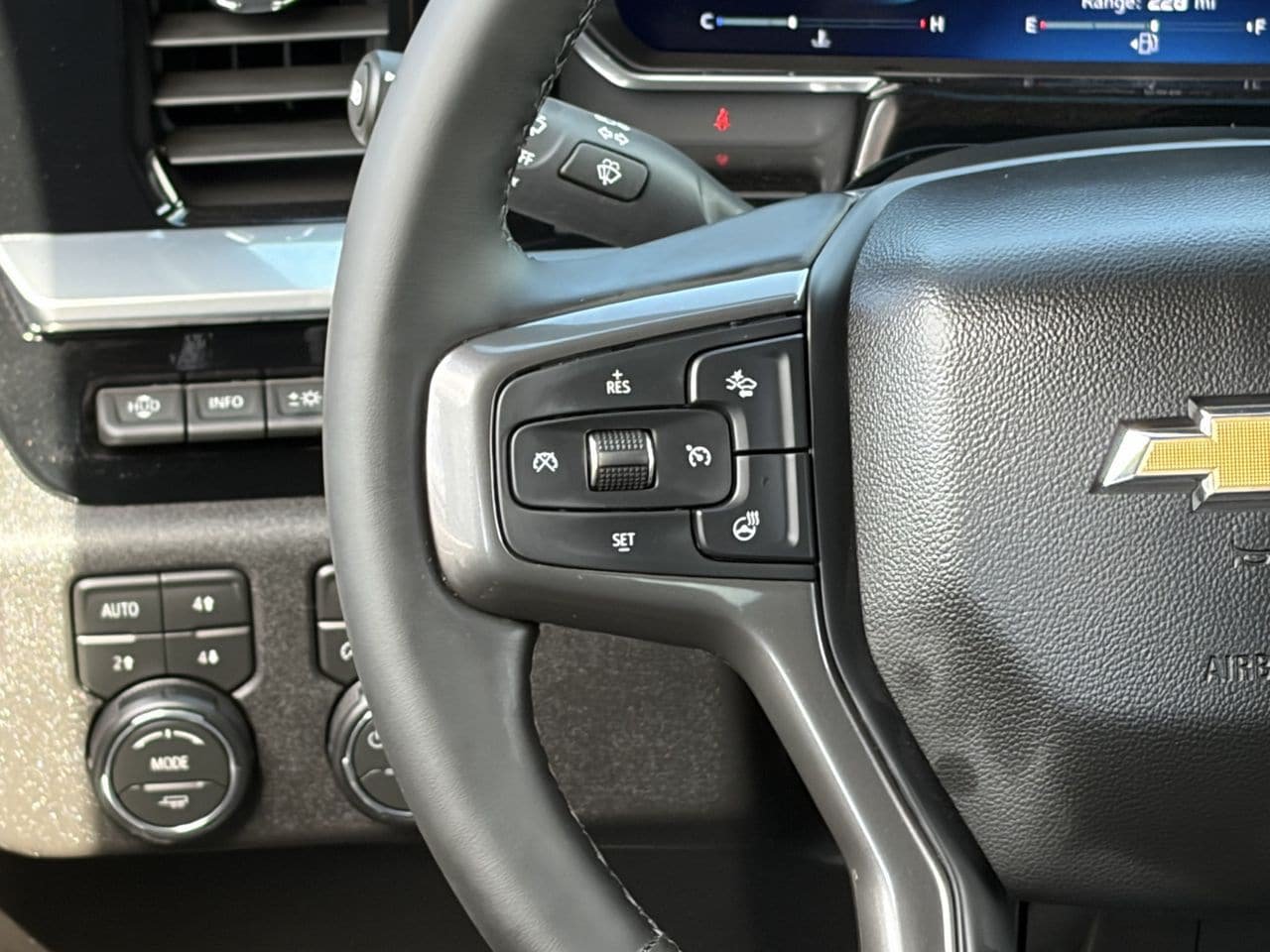 Used 2026 Chevrolet Silverado 2500 High Country w/ High Country Premium Package AWD/4WD image 20