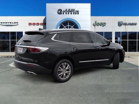 Used 2023 Buick Enclave Premium w/ Experience Buick Package image 4