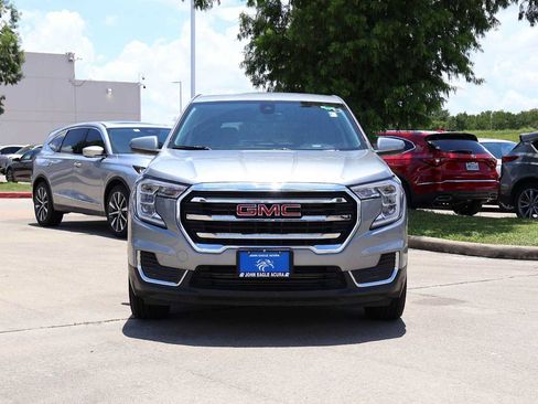 Used 2024 GMC Terrain SLE AWD/4WD image 6