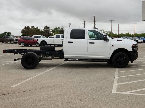 New 2026 RAM 3500 Tradesman AWD/4WD image 5