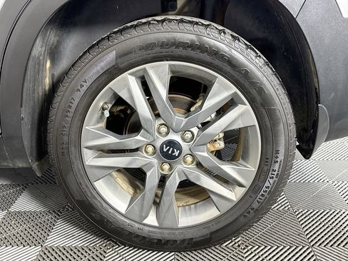 Used 2021 Kia Seltos S image 35