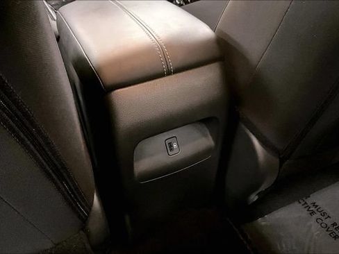 Used 2025 Nissan Sentra SV w/ All-Weather Package FWD image 31