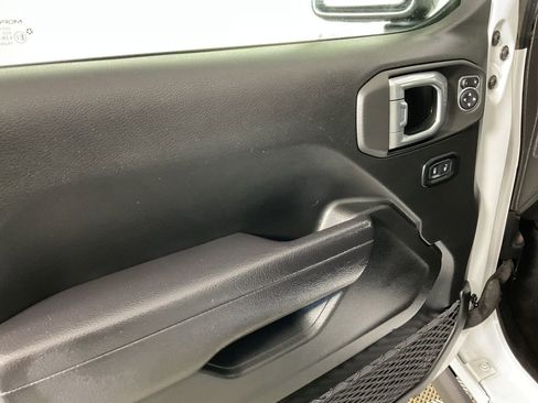 Used 2022 Jeep Wrangler Unlimited Rubicon w/ LED Lighting Group image 16