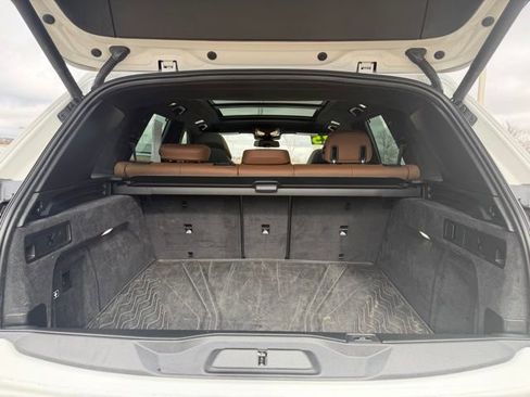 Used 2025 BMW X5 M Competition w/ Executive Package image 27