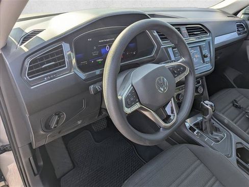 Used 2022 Volkswagen Tiguan S FWD image 12