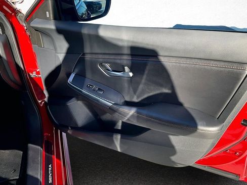 Used 2022 Nissan Sentra SR image 28