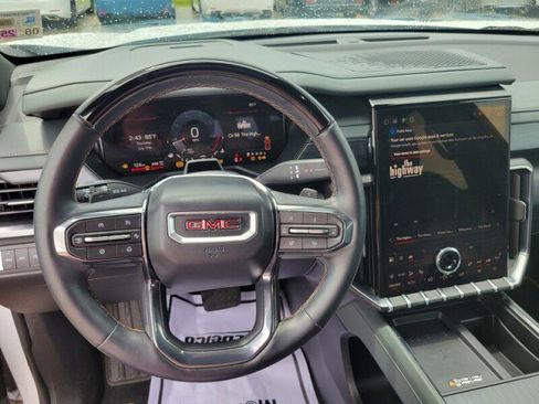 Used 2024 GMC Acadia AT4 w/ Super Cruise Package image 11