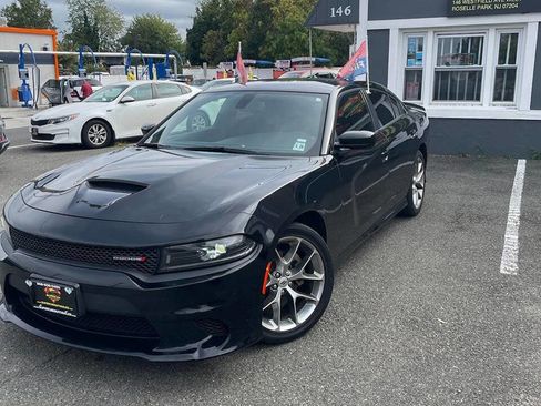 Used 2023 Dodge Charger GT image 3