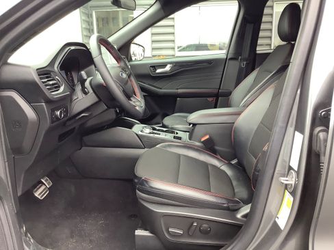 Certified 2023 Ford Escape ST-Line w/ Tech Pack #1 image 7