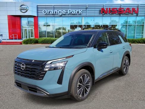 New 2026 Nissan Pathfinder Platinum w/ Cargo Package image 4