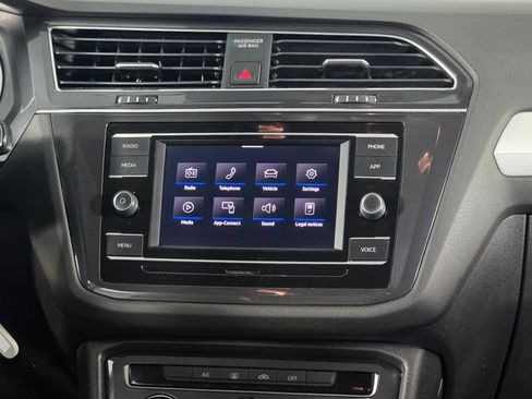 Used 2021 Volkswagen Tiguan S FWD image 25