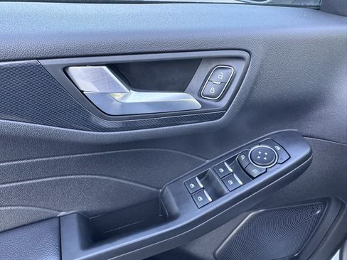 Used 2025 Ford Escape ST-Line Select image 21