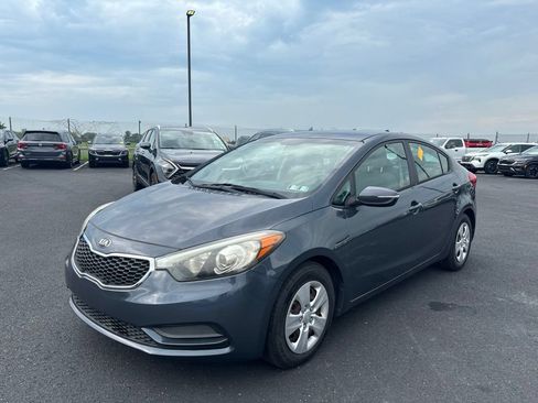 Used 2016 Kia Forte LX w/ LX Popular Package FWD image 5