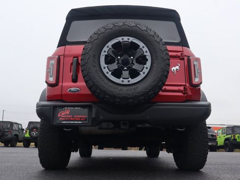 Used 2021 Ford Bronco Badlands image 8