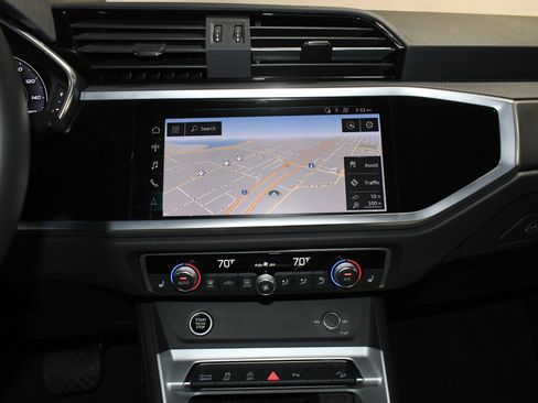 Used 2021 Audi Q3 2.0T Premium Plus w/ Premium Plus Package image 32