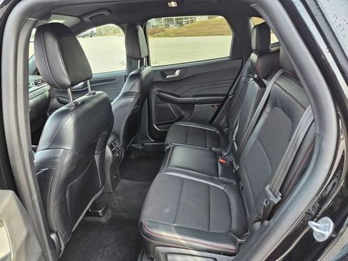 Used 2025 Ford Escape ST-Line image 25