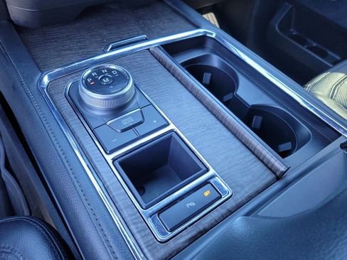 Used 2019 Ford Expedition Limited w/ Equipment Group 301A image 15