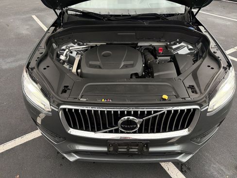 Used 2020 Volvo XC90 T6 Momentum AWD/4WD image 36