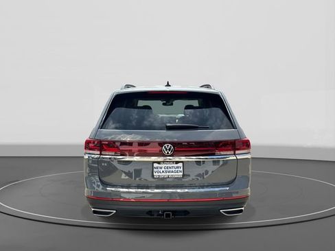 New 2026 Volkswagen Atlas SE FWD image 4