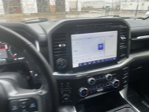 Used 2022 Ford F150 Lariat image 14