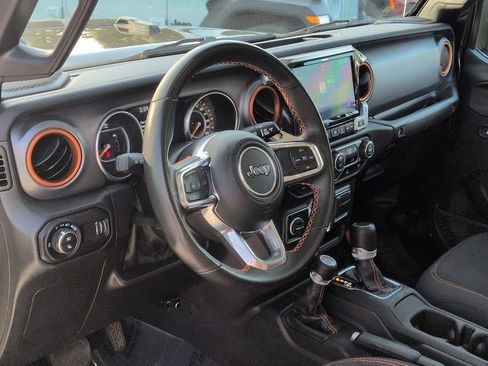 Certified 2023 Jeep Gladiator Mojave image 12