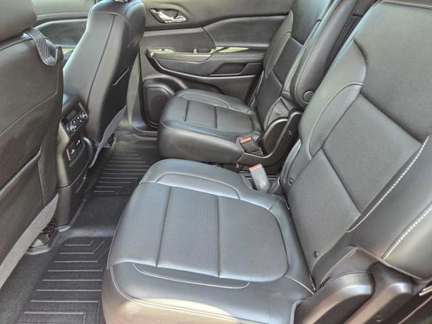 Certified 2023 GMC Acadia SLT w/ Elevation Edition FWD image 30