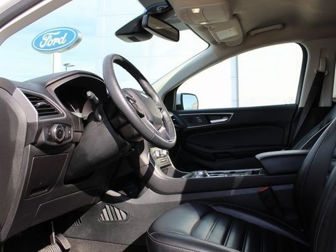 Used 2024 Ford Edge SEL image 10