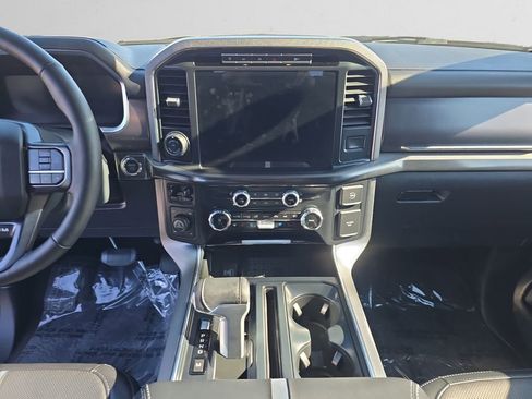 Used 2024 Ford F150 Platinum image 13