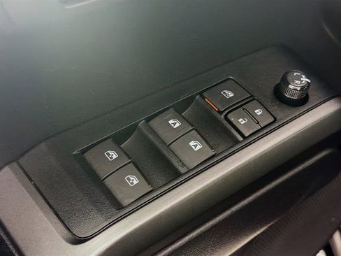 Used 2023 Toyota Tacoma TRD Sport AWD/4WD image 25