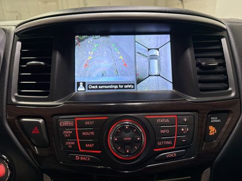 Used 2014 Nissan Pathfinder Platinum w/ Platinum Premium Package image 20