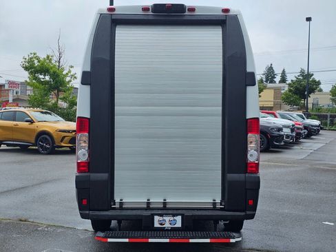 New 2024 RAM ProMaster 3500 w/ Delivery Van Package image 7