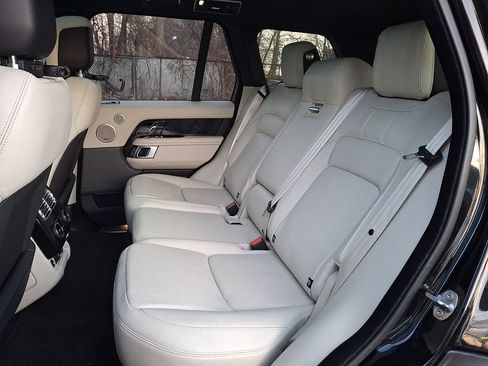 Used 2022 Land Rover Range Rover Westminster Edition image 8