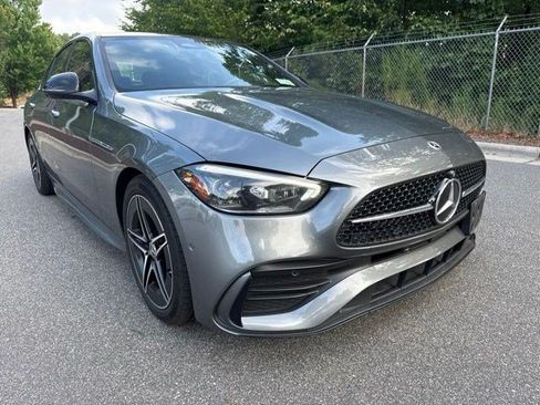 Used 2024 Mercedes-Benz C 300 4MATIC Sedan image 3