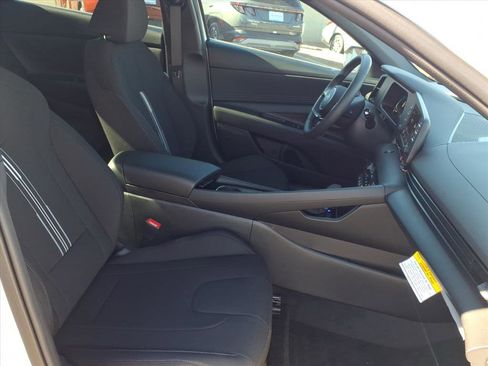 New 2026 Hyundai Elantra SEL Sport Premium image 7