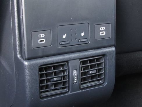 Used 2024 Subaru Solterra AWD/4WD image 33