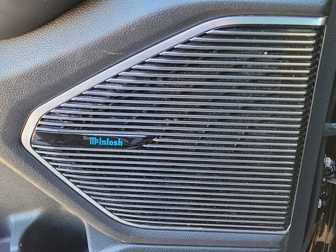 Used 2021 Jeep Grand Cherokee L Overland w/ Advanced Protech Group III image 19