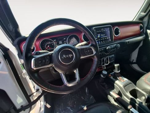 Used 2022 Jeep Gladiator Rubicon w/ Cold Weather Group AWD/4WD image 12