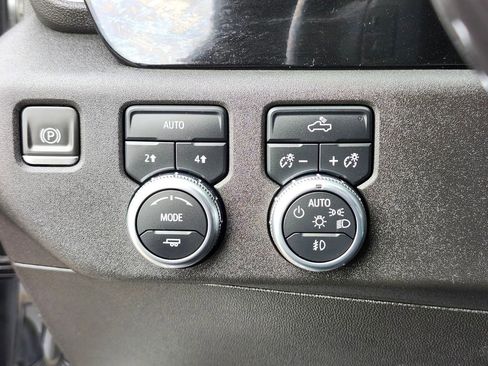 Used 2022 GMC Sierra 1500 Elevation w/ Preferred Package AWD/4WD image 21