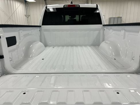 New 2026 RAM 1500 Big Horn AWD/4WD image 24