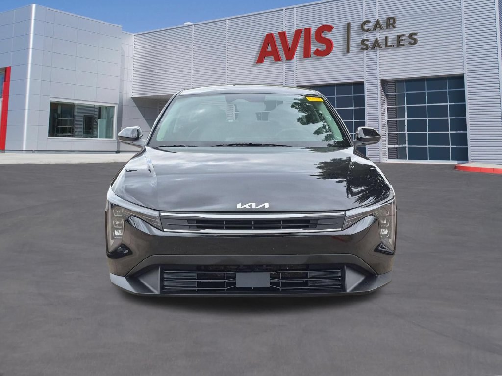 Used 2025 Kia K4 FWD image 2