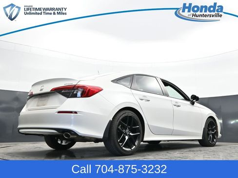Used 2023 Honda Civic Sport image 32