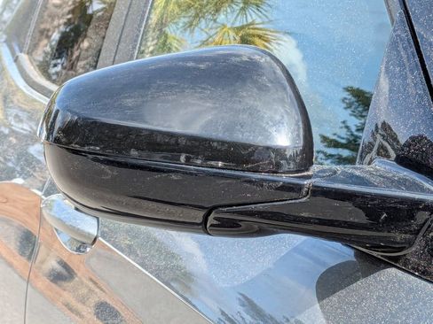 Used 2023 Chevrolet TrailBlazer RS w/ Sun and Liftgate Package image 11