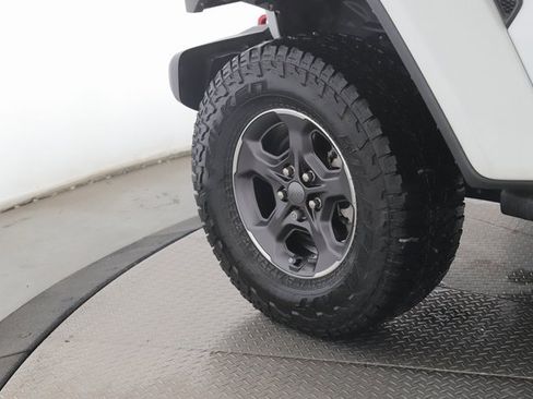 Used 2022 Jeep Gladiator Rubicon w/ Trailer Tow Package image 13