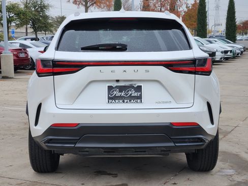 Certified 2024 Lexus NX 250 FWD w/ Premium Package image 12