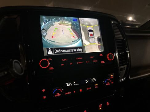 Used 2022 Nissan Titan Platinum Reserve w/ Moonroof Package image 15