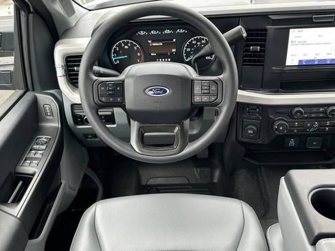 New 2026 Ford F250 XL w/ XL Chrome Package RWD image 10
