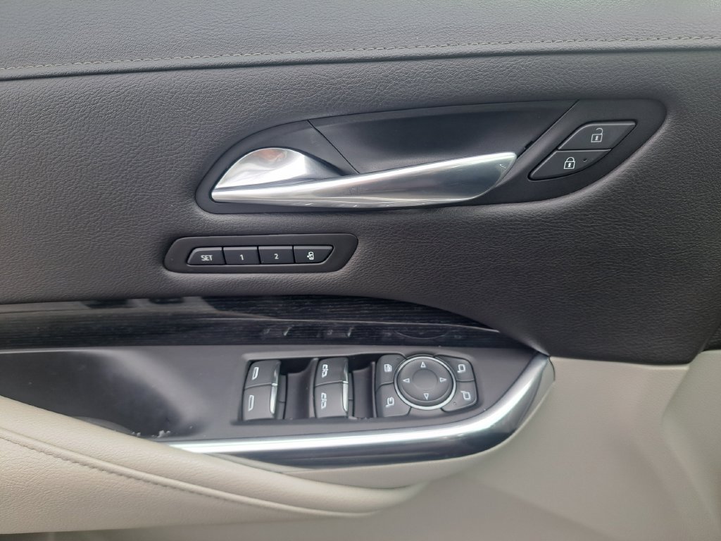 Used 2019 Cadillac XT4 Premium Luxury w/ Cold Weather Package FWD image 22