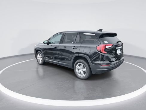 Used 2024 GMC Terrain SLE FWD image 6