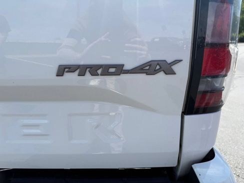 Used 2022 Nissan Frontier PRO-4X AWD/4WD image 10